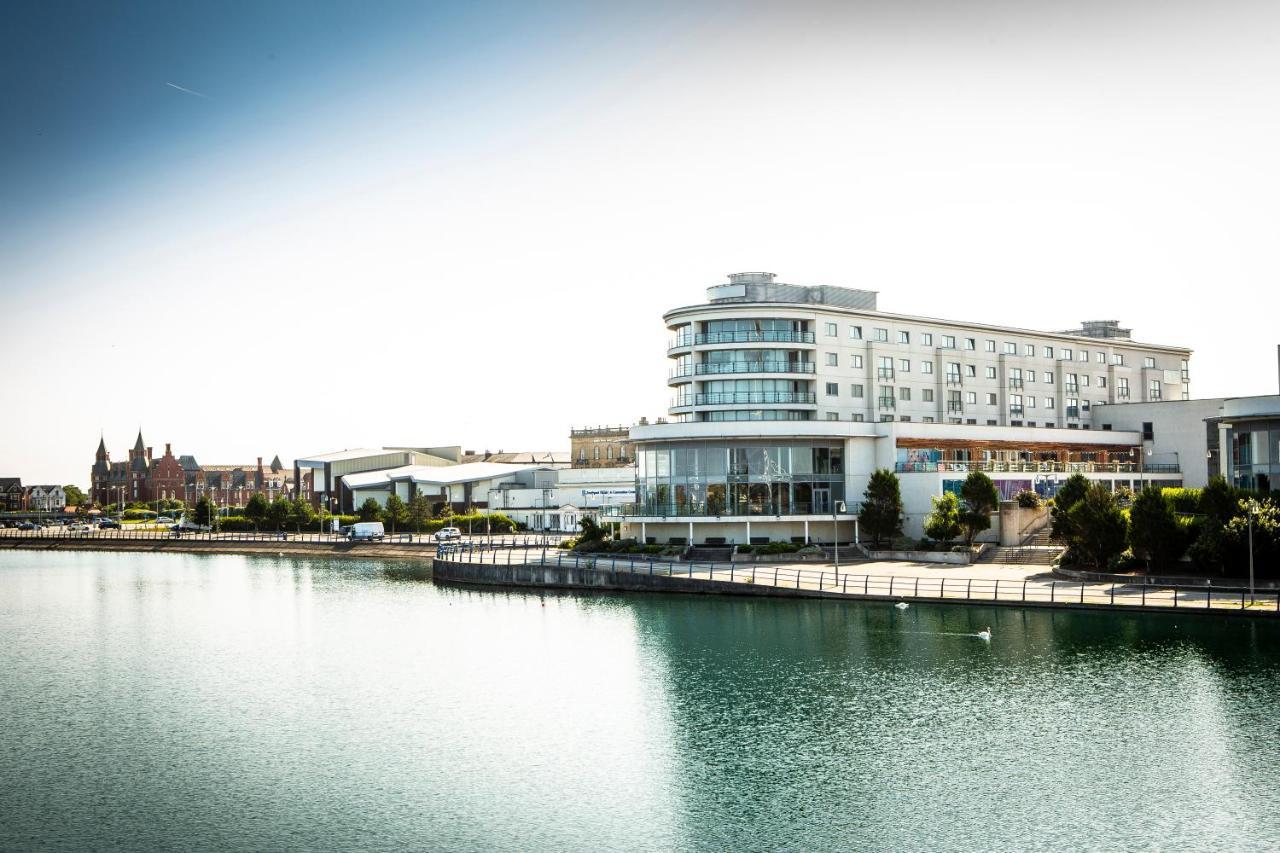 Waterfront Southport Hotel Extérieur photo