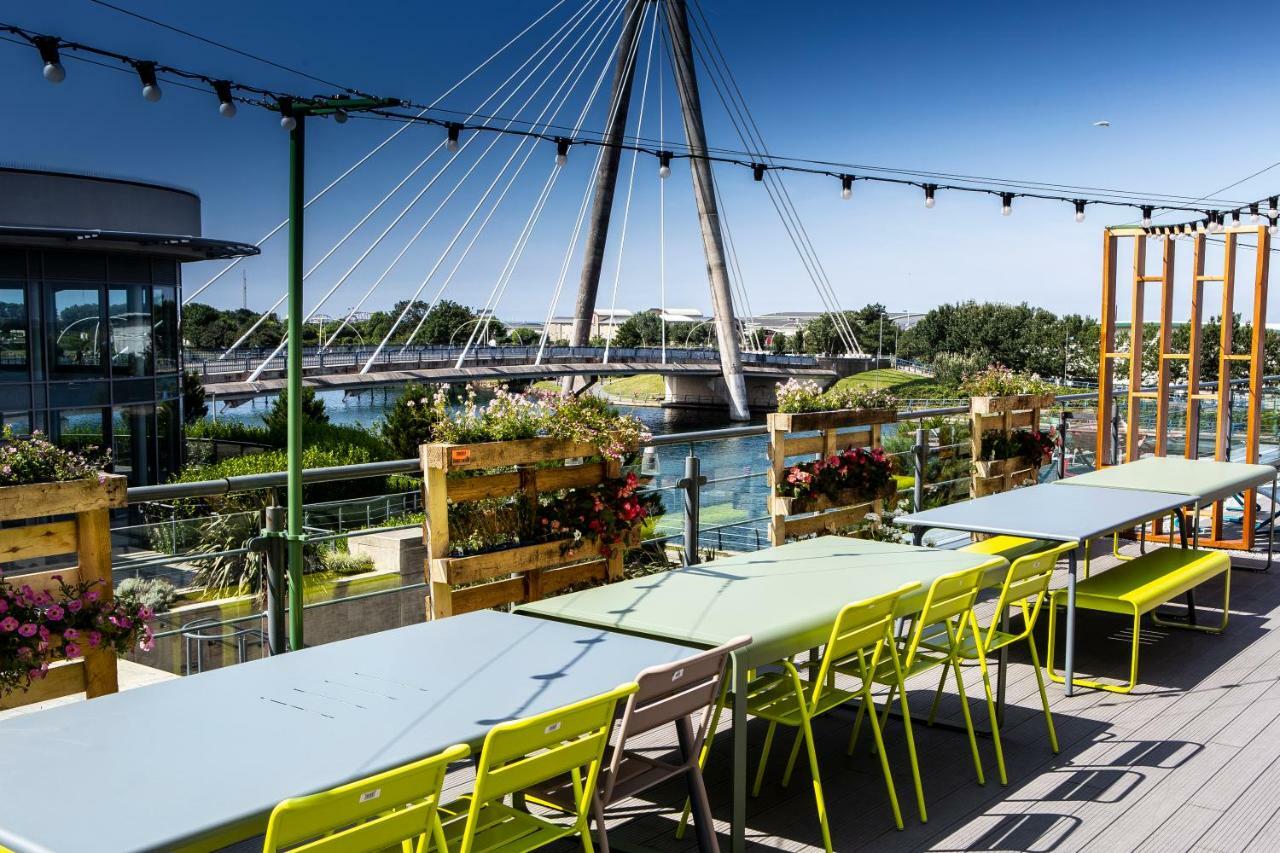 Waterfront Southport Hotel Extérieur photo